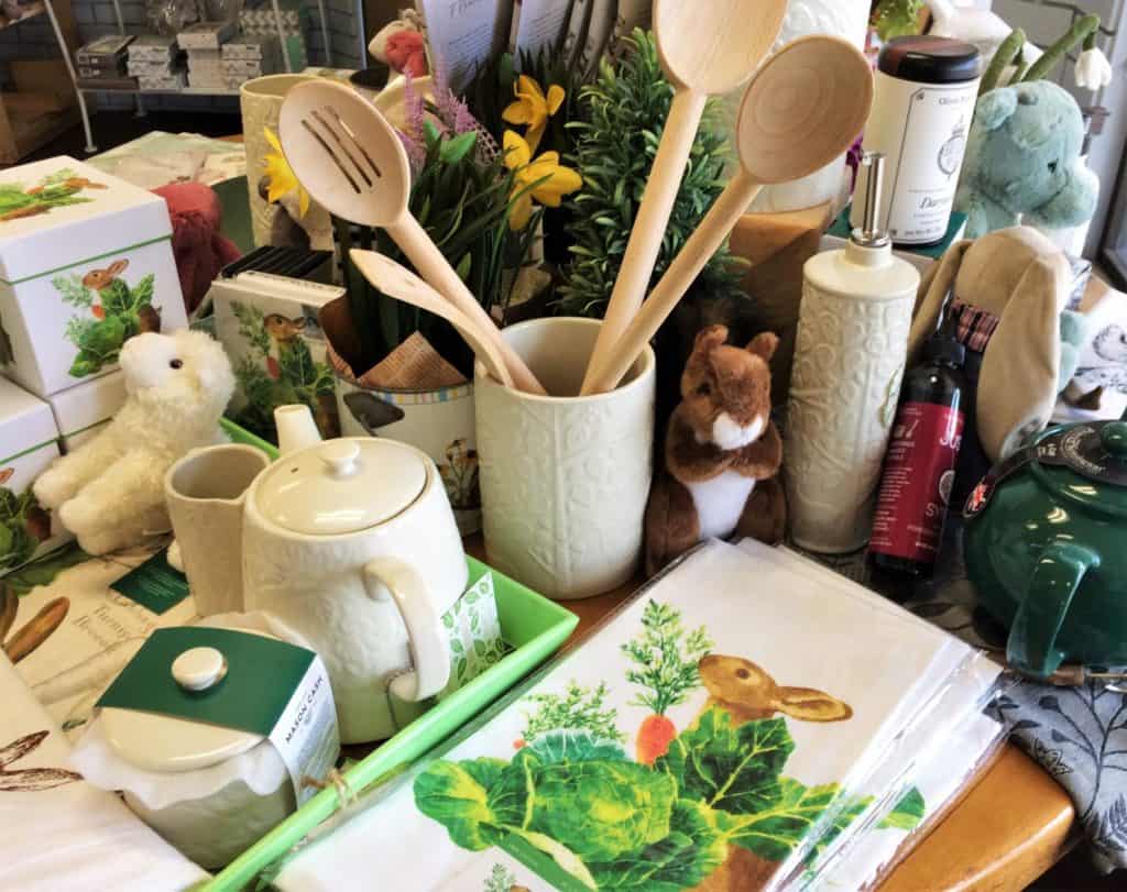 rabbit and animal kitchenware
